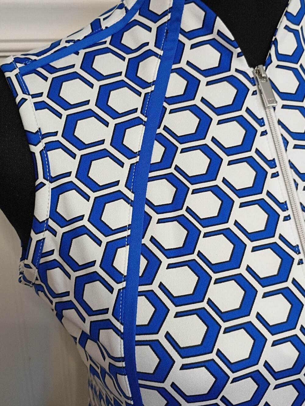 NWT Tail Mika Golf Dress Blue White Geometric Print Size Small - Picture 2 of 13